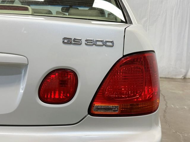 2004 Lexus GS 300 4dr Sedan - 23071581 - 11