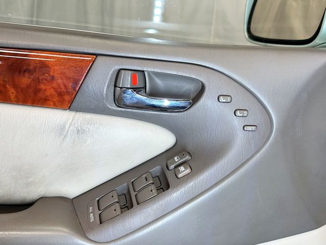 2004 Lexus GS 300 4dr Sedan - 23071581 - 17