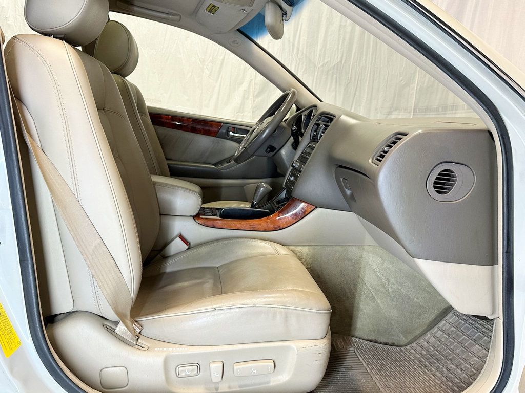 2004 Lexus GS 300 4dr Sedan - 23071581 - 19