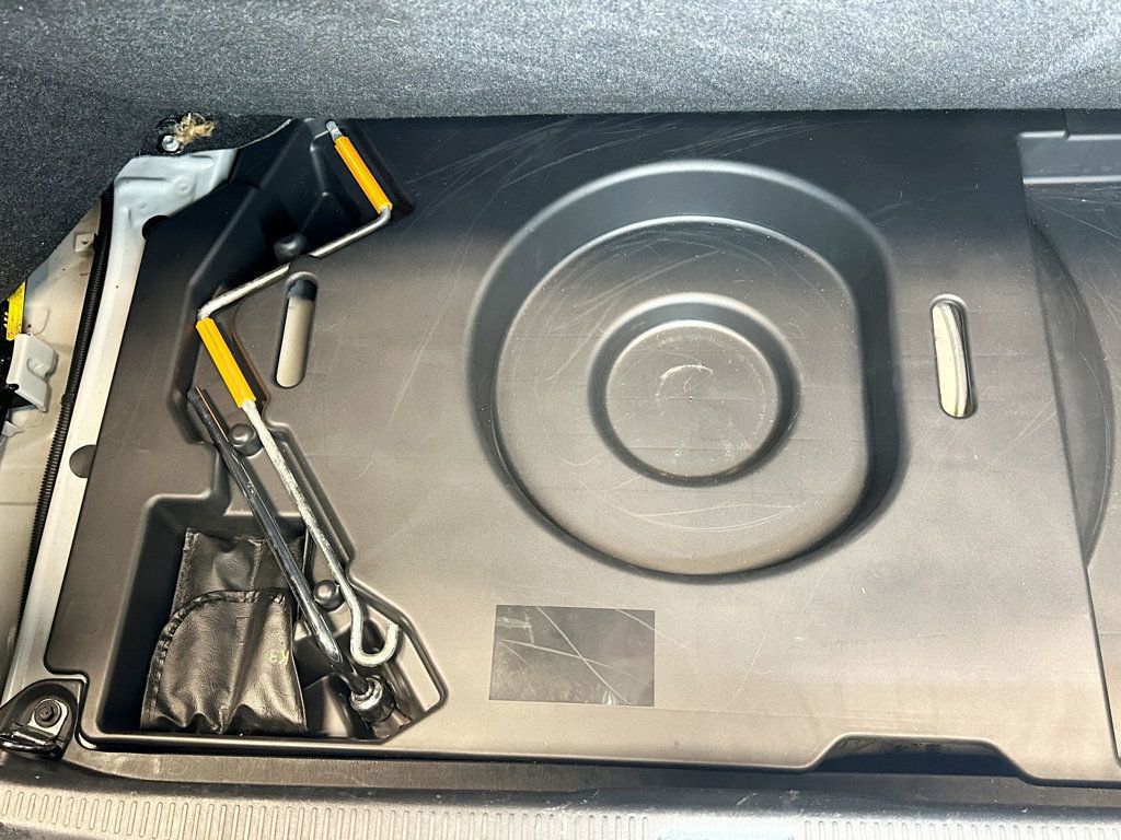 2004 Lexus GS 300 4dr Sedan - 23071581 - 39