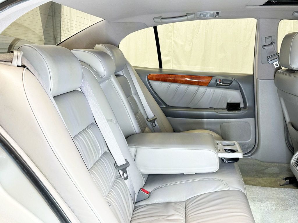 2004 Lexus GS 300 4dr Sedan - 23090446 - 35