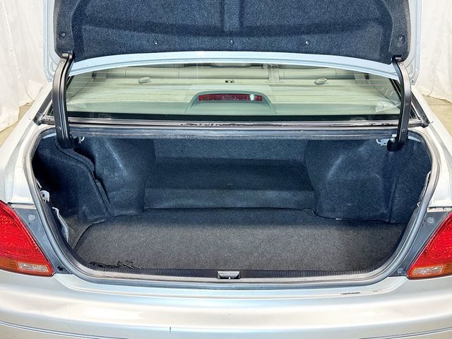 2004 Lexus GS 300 4dr Sedan - 23090446 - 37