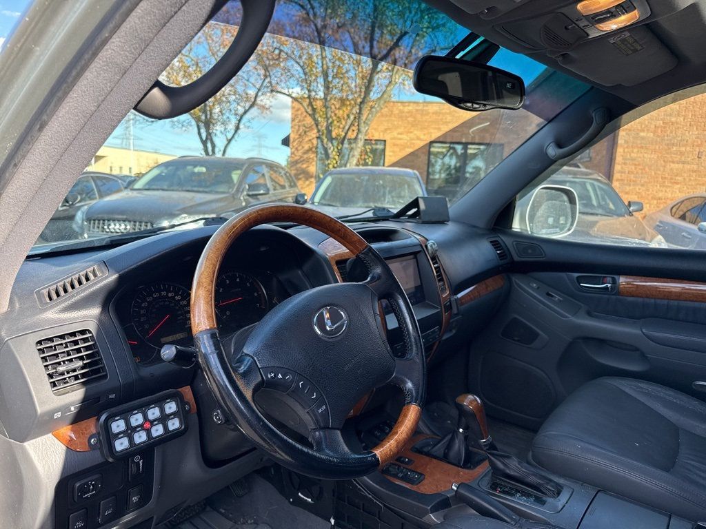 2004 Lexus GX 470 4dr SUV 4WD - 22939642 - 5