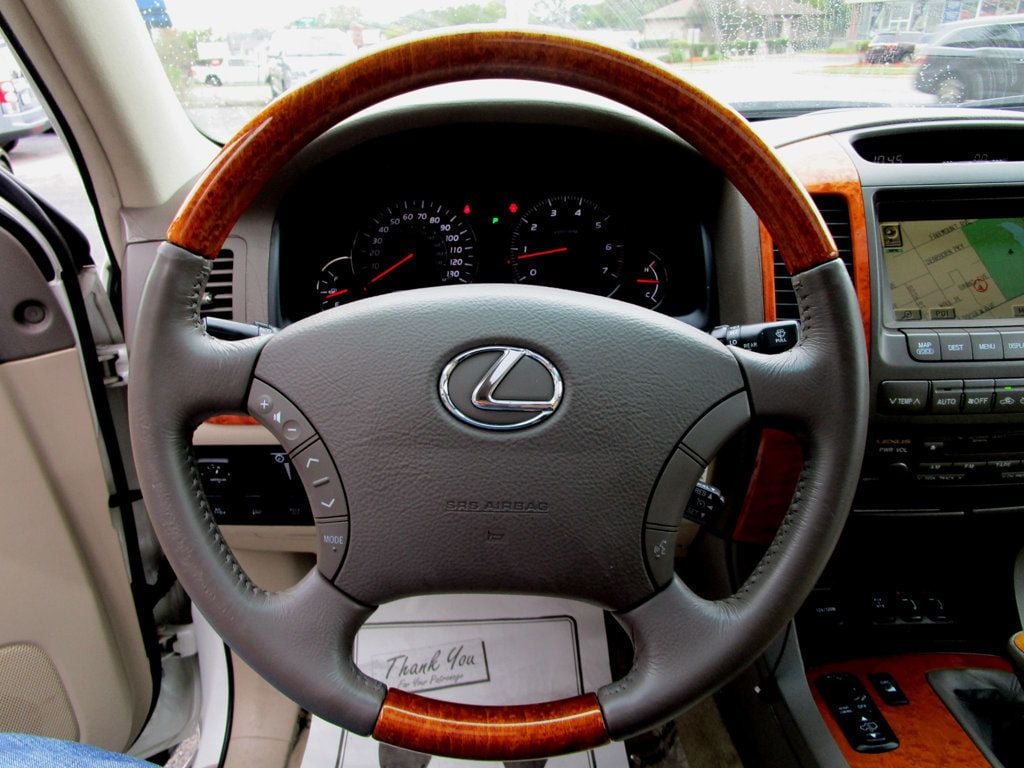 2004 Lexus GX 470 photo 16