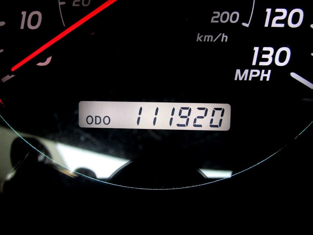 2004 Lexus GX 470 photo 22