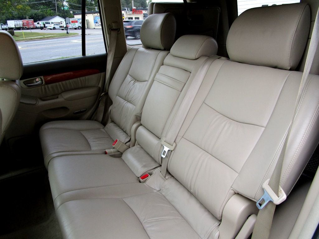 2004 Lexus GX 470 photo 36