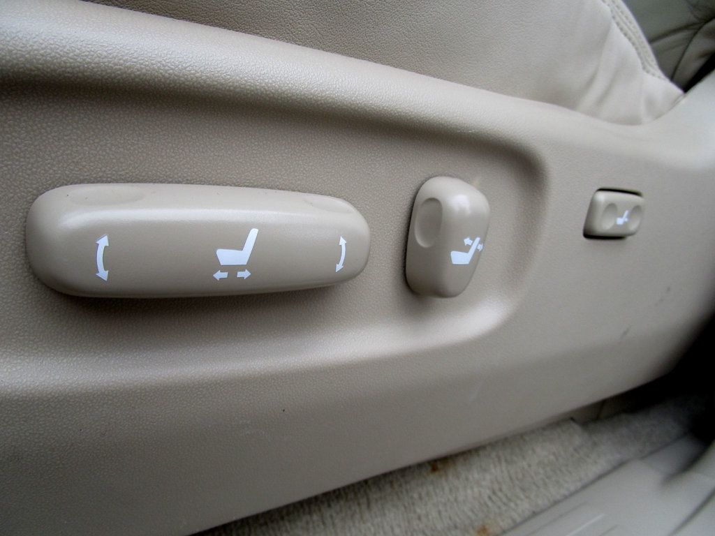 2004 Lexus GX 470 4dr SUV 4WD - 23087439 - 32
