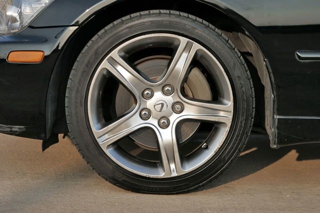 2004 Lexus IS 300 2004 LEXUS IS300 4D SEDAN - RARE - MANUAL - 16585008 - 33