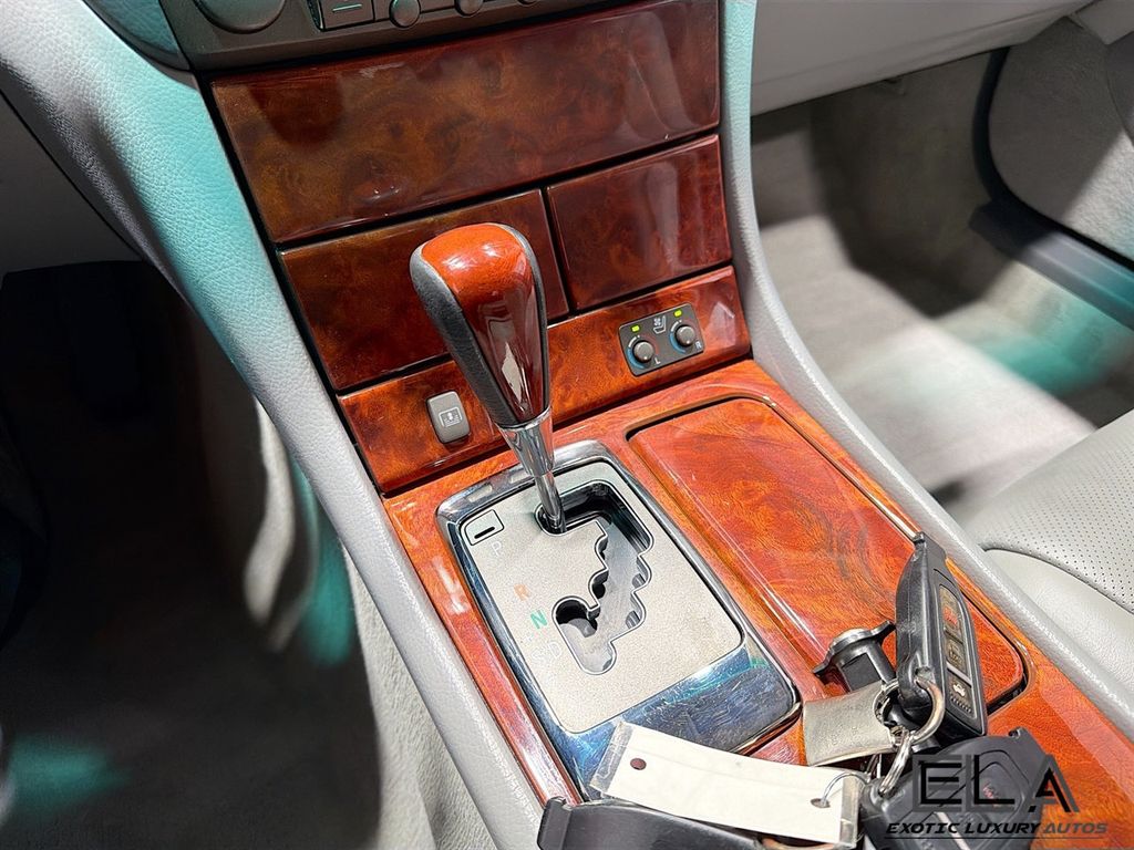 2004 Lexus LS 430 4dr Sedan - 22991052 - 17