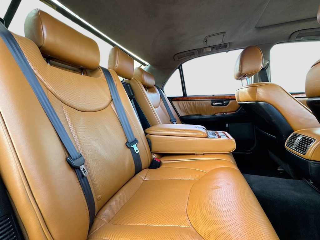 2004 Lexus LS 430 4dr Sedan - 22963912 - 14