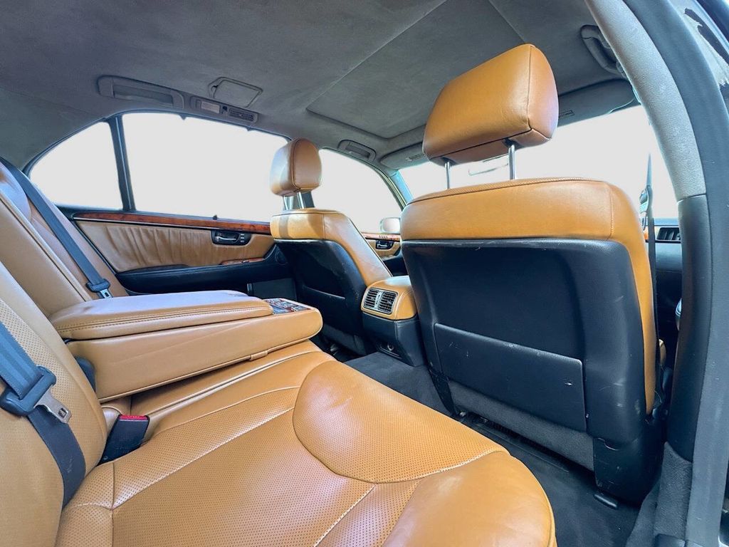 2004 Lexus LS 430 4dr Sedan - 22963912 - 15