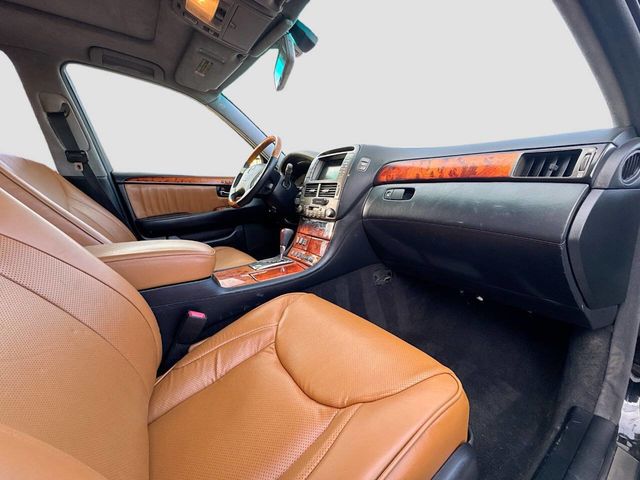 2004 Lexus LS 430 4dr Sedan - 22963912 - 17