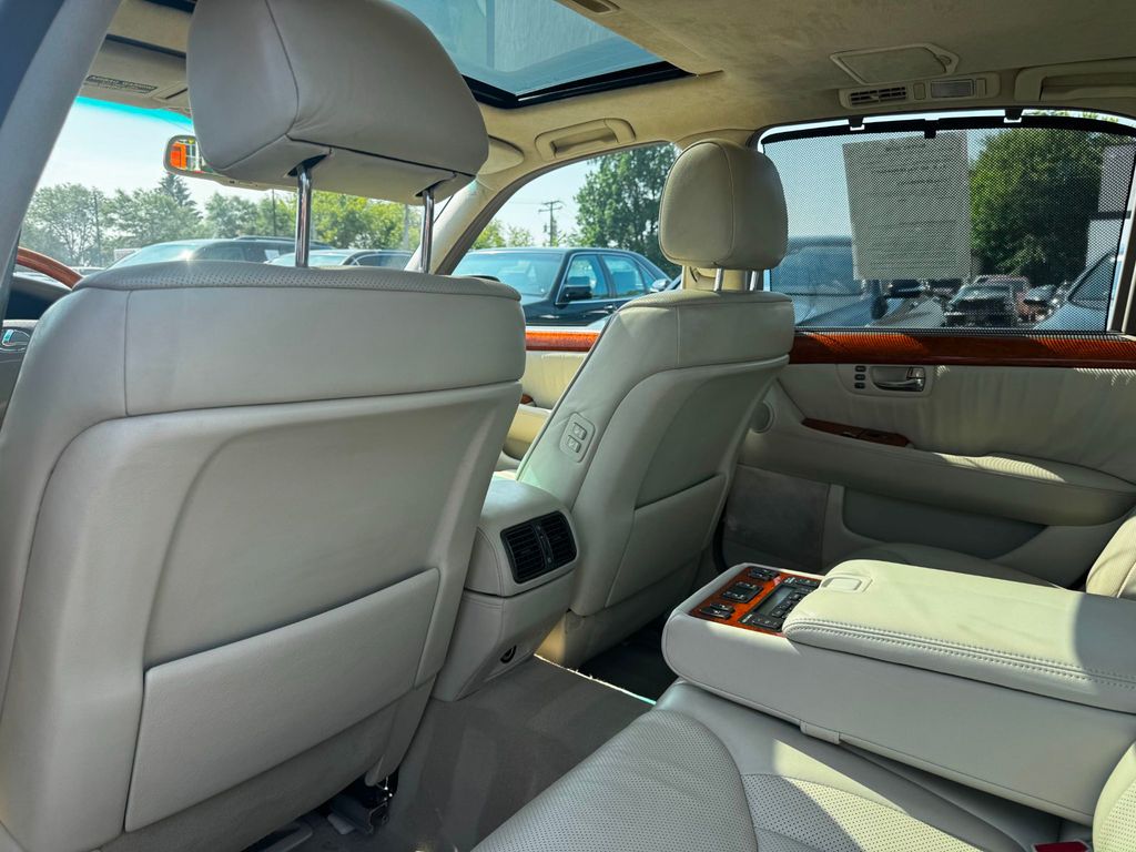2004 Lexus LS 430 4dr Sedan - 23046550 - 12