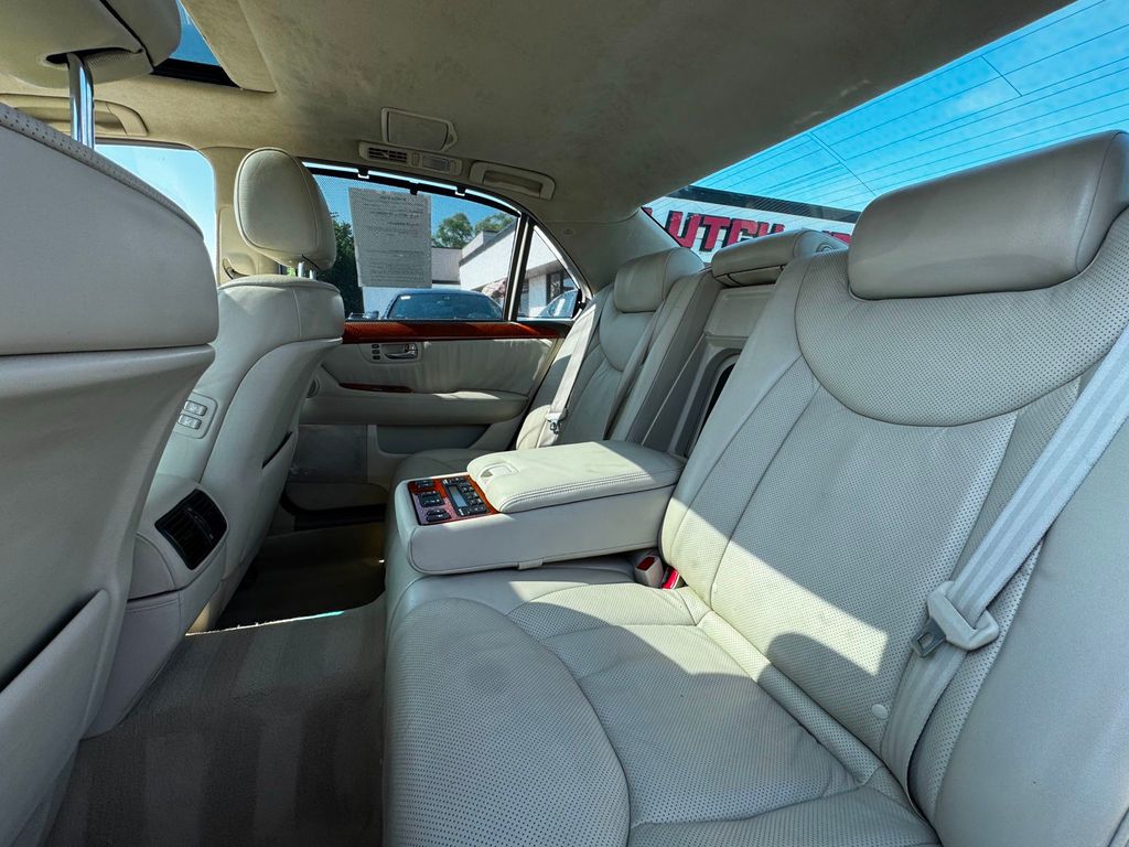 2004 Lexus LS 430 4dr Sedan - 23046550 - 14