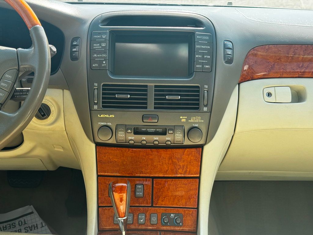 2004 Lexus LS 430 4dr Sedan - 23046550 - 22