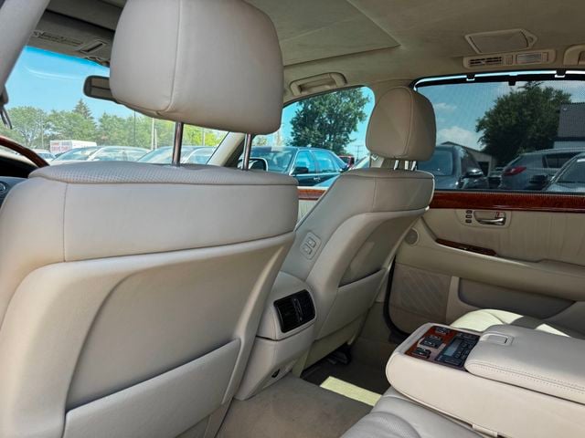 2004 Lexus LS 430 4dr Sedan - 23050367 - 10