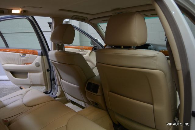 2004 Lexus LS 430 4dr Sedan - 22970654 - 18