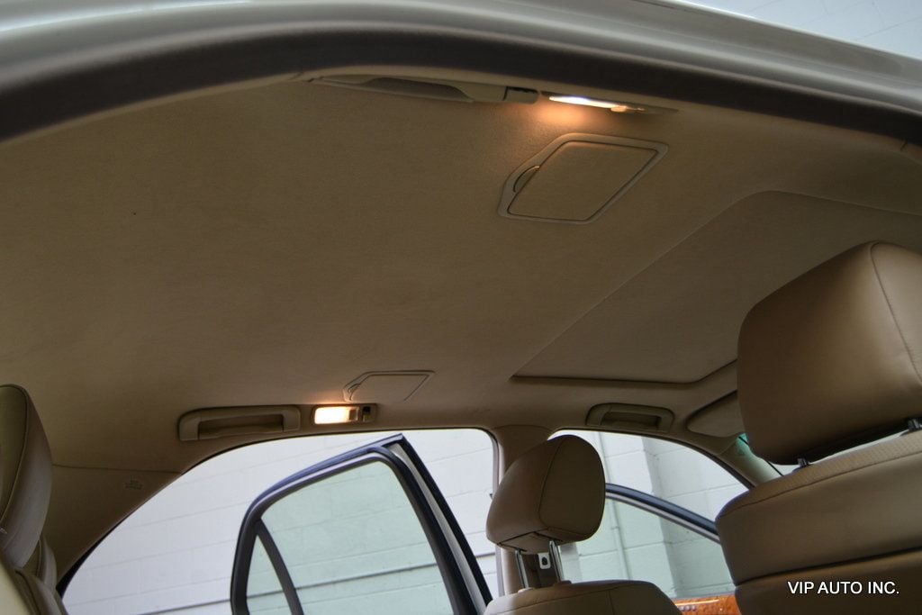 2004 Lexus LS 430 4dr Sedan - 22970654 - 20