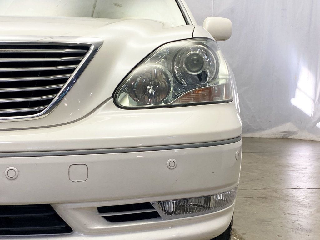 2004 Lexus LS 430 photo 12