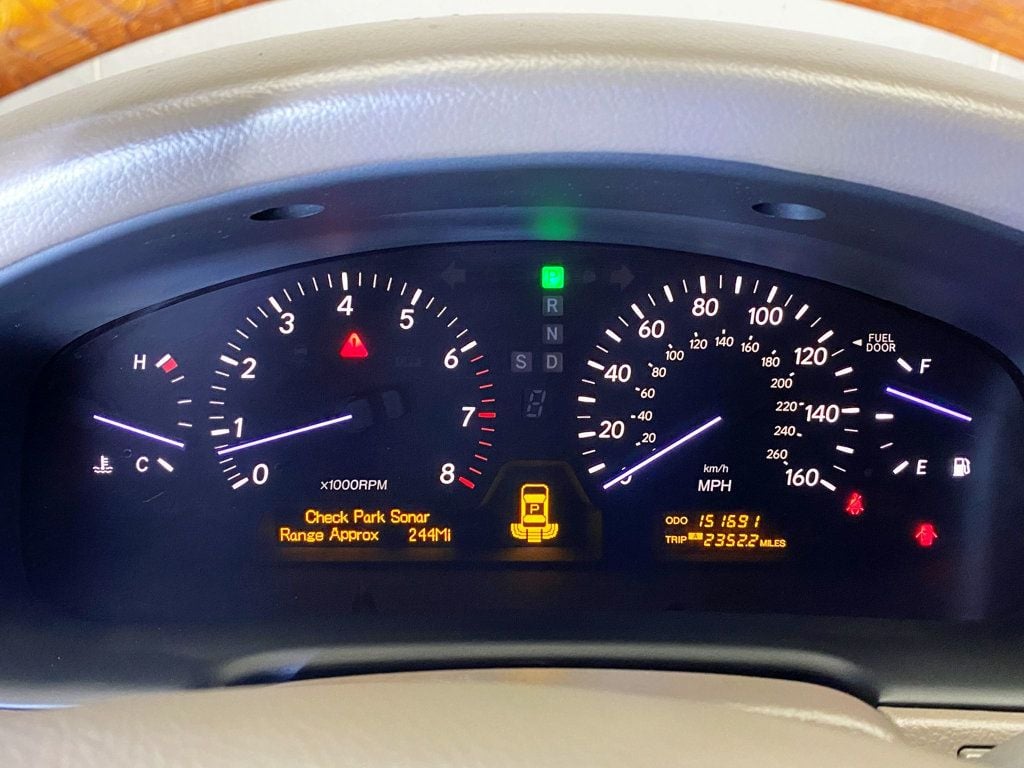2004 Lexus LS 430 photo 22