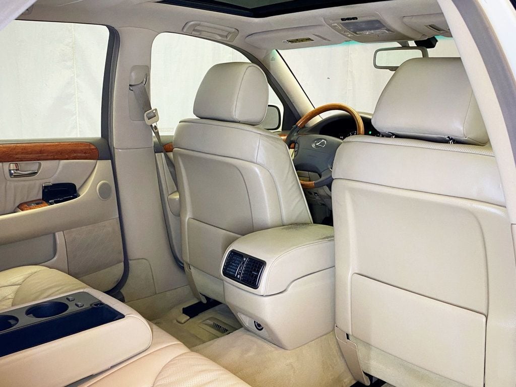 2004 Lexus LS 430 photo 36