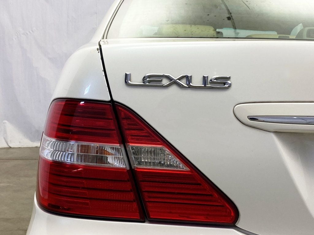 2004 Lexus LS 430 photo 5