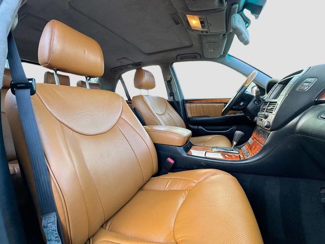 2004 Lexus LS 430 Base 4dr Sedan - 22963912 - 16