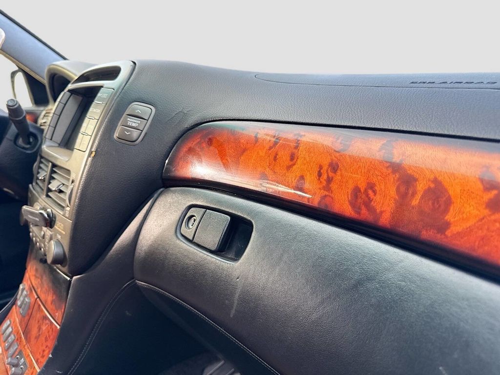 2004 Lexus LS 430 Base 4dr Sedan - 22963912 - 18