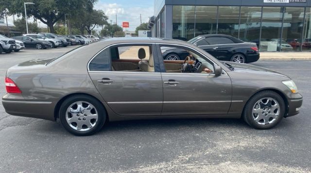 2004 Lexus LS 430 LOOK AT CARFAX! ALL DEALER SERVICES DONE! CLEAN UNIT WOW CHEAP - 22954170 - 2
