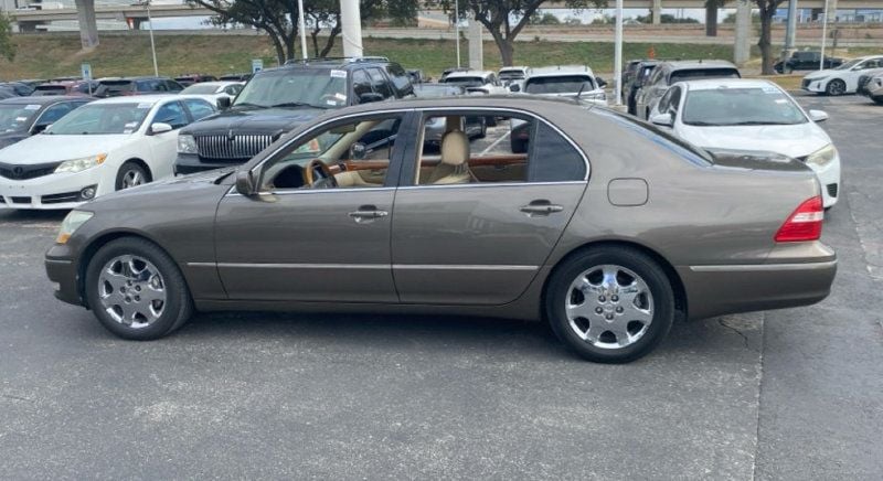 2004 Lexus LS 430 LOOK AT CARFAX! ALL DEALER SERVICES DONE! CLEAN UNIT WOW CHEAP - 22954170 - 5