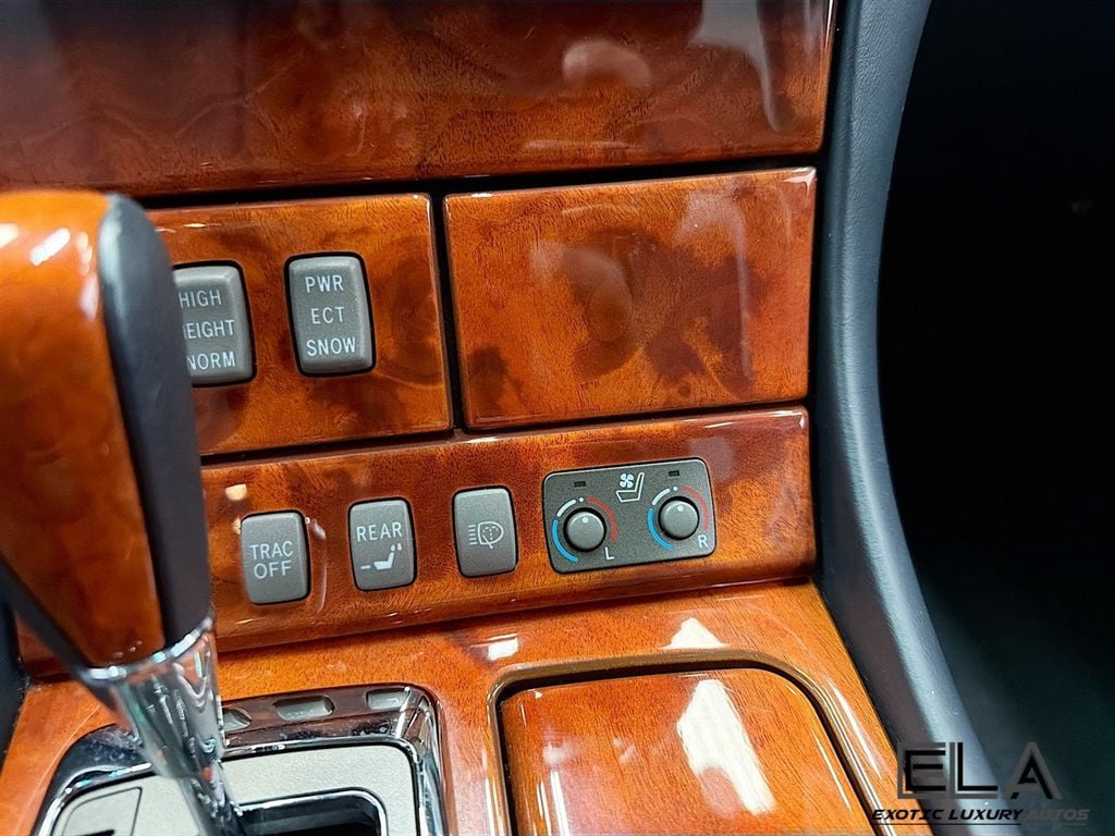 2004 Lexus LS 430 ULTRA LUXURY PACKAGE!  - 23041740 - 20