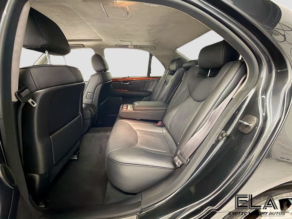 2004 Lexus LS 430 ULTRA LUXURY PACKAGE!  - 23041740 - 25
