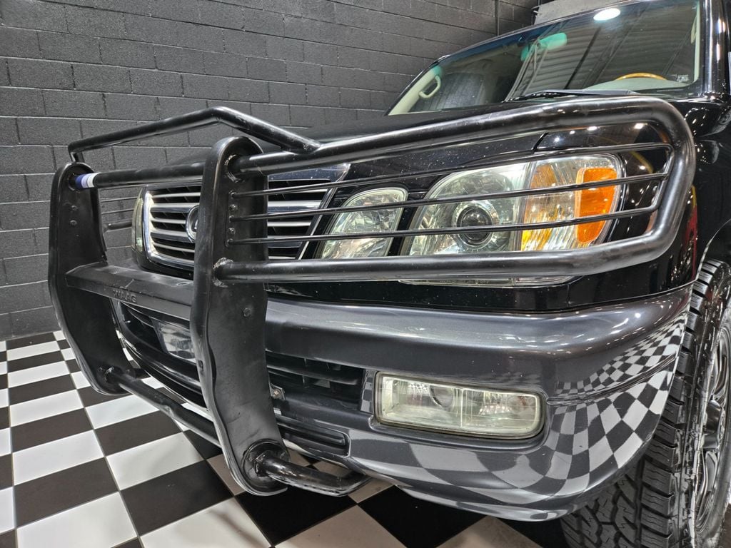 2004 Lexus LX 470 4dr SUV - 23058560 - 17