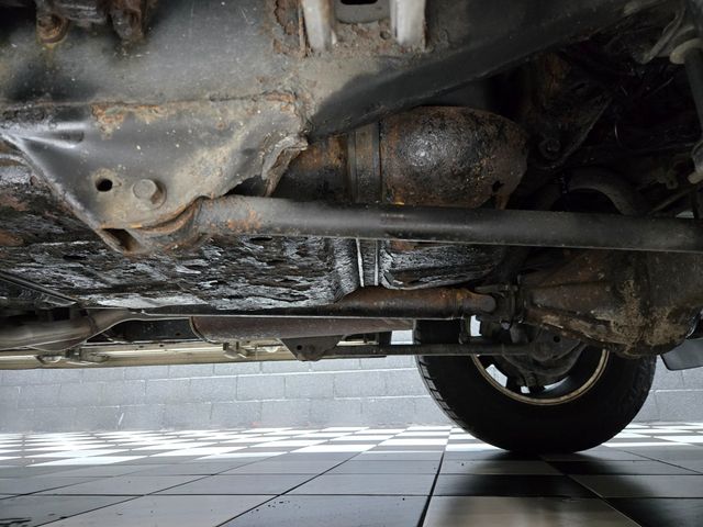 2004 Lexus LX 470 4dr SUV - 23058560 - 29