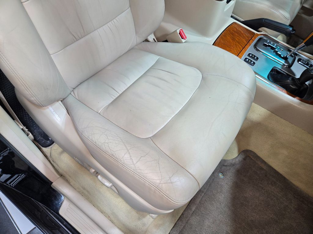2004 Lexus LX 470 4dr SUV - 23058560 - 85