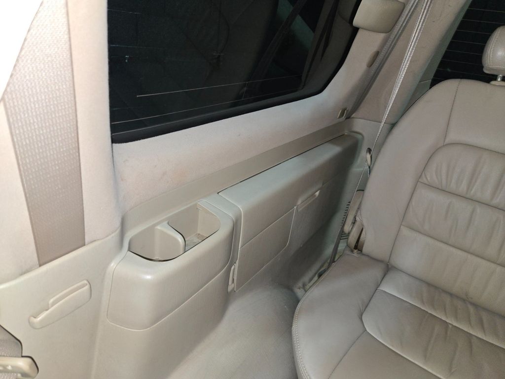 2004 Lexus LX 470 4dr SUV - 23058560 - 97