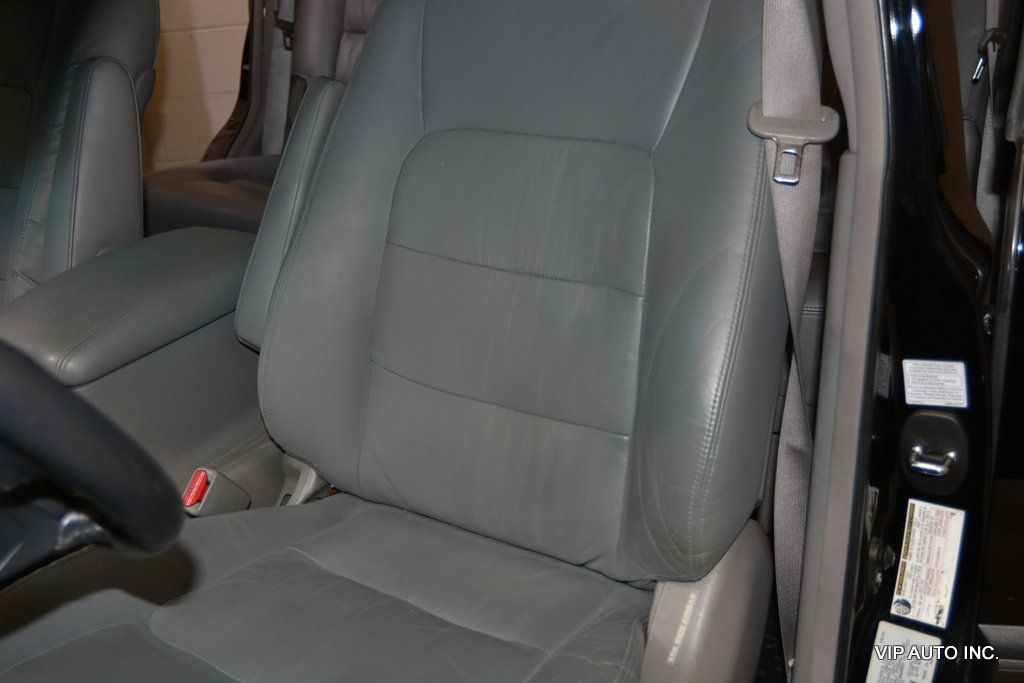 2004 Lexus LX 470 4dr SUV - 22939897 - 17