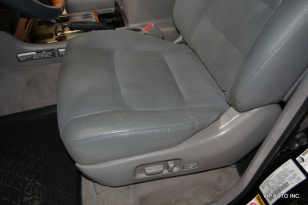 2004 Lexus LX 470 4dr SUV - 22939897 - 19