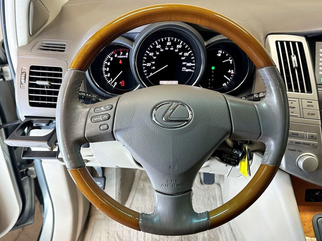 2004 Lexus RX 330 4dr SUV AWD - 23073589 - 24