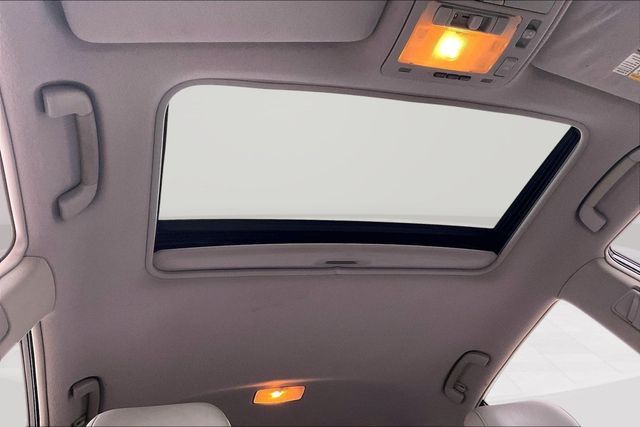 2004 Lexus RX 330 4dr SUV AWD - 23008397 - 30