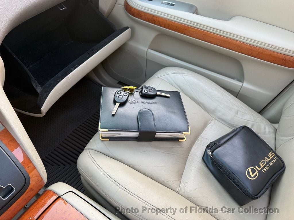 2004 Lexus RX 330 AWD SUV Premium - 22973776 - 55