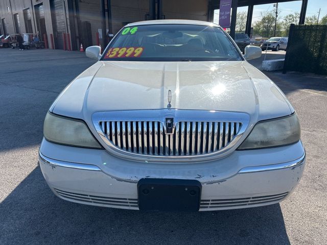 2004 Lincoln Town Car 4dr Sedan Ultimate - 23009808 - 1
