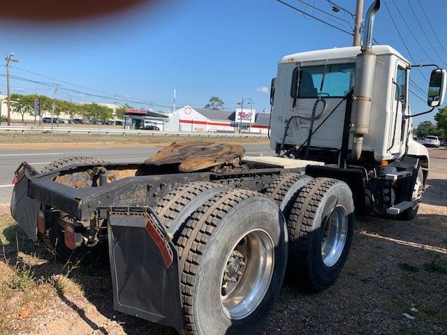 2004 Mack CX613 TANDEM AXLE TRACTOR READY FOR WORK PRICED TO SELL - 21540454 - 3