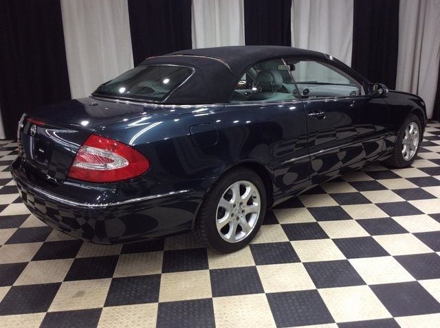 2004 Mercedes-Benz CLK CLK320 2dr Cabriolet 3.2L - 22956794 - 4