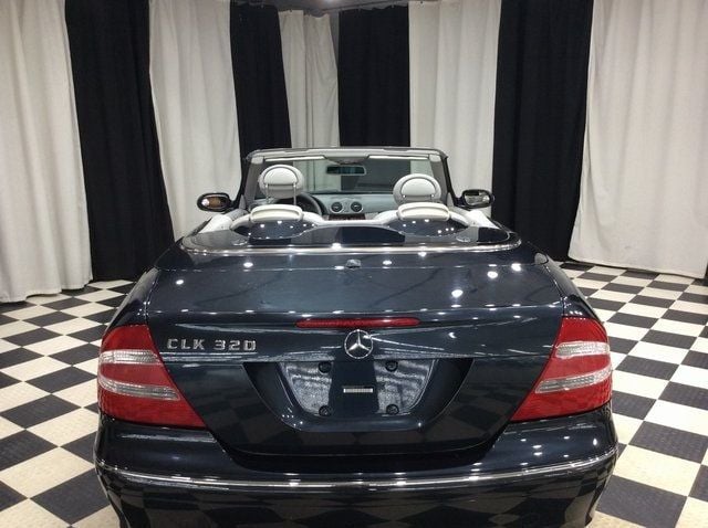 2004 Mercedes-Benz CLK CLK320 2dr Cabriolet 3.2L - 22956794 - 7