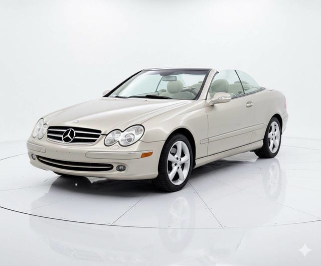 2004 Mercedes-Benz CLK CLK 320 2dr Convertible - 22937892 - 0