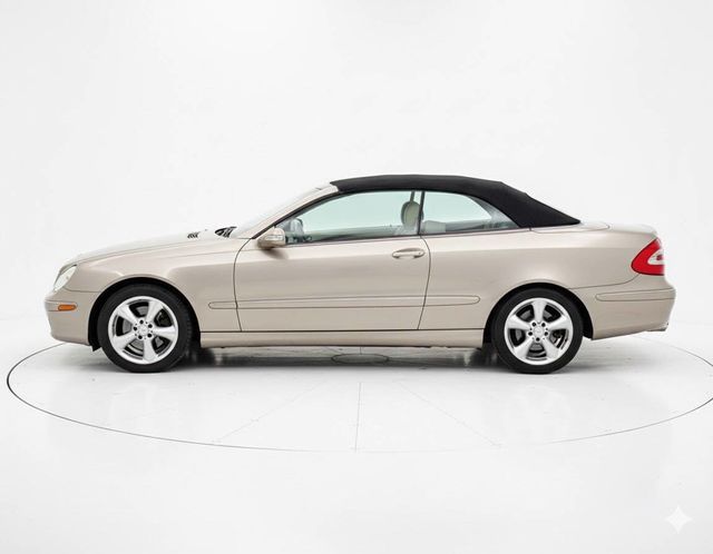 2004 Mercedes-Benz CLK CLK 320 2dr Convertible - 22937892 - 10