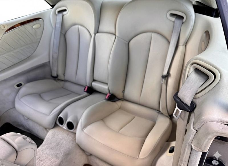 2004 Mercedes-Benz CLK CLK 320 2dr Convertible - 22937892 - 18