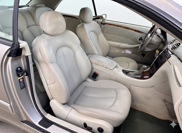 2004 Mercedes-Benz CLK CLK 320 2dr Convertible - 22937892 - 20