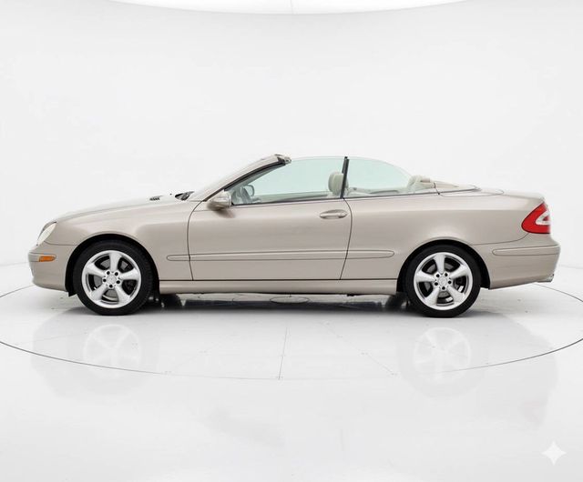 2004 Mercedes-Benz CLK CLK 320 2dr Convertible - 22937892 - 2